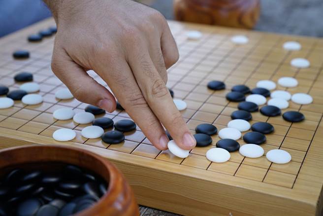 围棋老师傻了！7届世界冠军坐台下（图／达志影像）