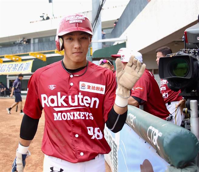 桃猿陈晨威今年加薪7万。（资料照／乐天桃猿提供）