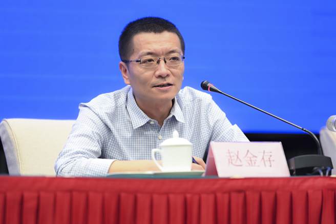 鍾南山研究團隊成員、廣州醫科大學呼吸疾病國家重點實驗室副主任趙金存稱，鍾南山團隊發現新冠肺炎確診患者糞便中存在活病毒後，近日在尿液中也分離出病毒，顯示排泄物很可能成為傳播途徑，提醒民眾要注意居家衛生與下水道暢 通。（圖／中新社）