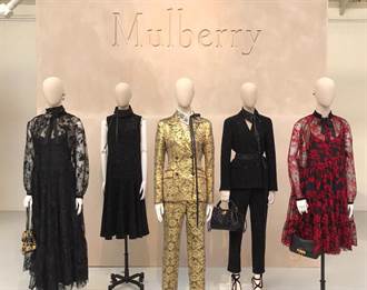 巴黎時裝周／致敬英國歷史女性 Mulberry秋冬展現力量與感性