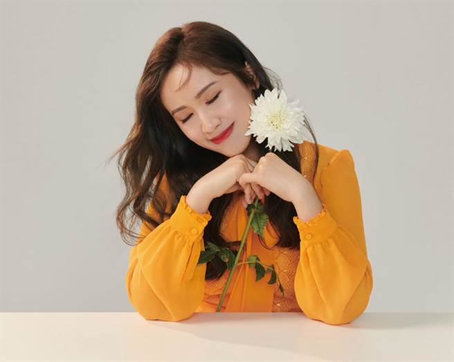 二十歲下半，三十將至，吳姍儒寫給半生熟女人們的溫柔宣言。（圖／三采文化提供）