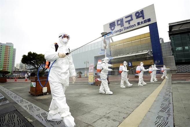 韩国1名出生仅45天的新生儿1日被判定感染新冠肺炎，他是目前韩国境内年纪最小的感染者。（资料照／美联社）