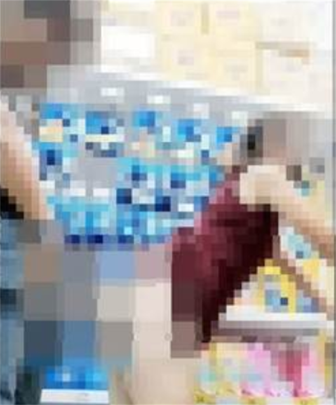 畫面中一名男子與一皮膚白晰穿連身裙女子，在賣場裡公然愛愛。(翻攝自推特)