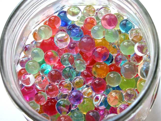 网红养一缸水晶宝宝 惨瘫痪整社区(示意图/达志影像)