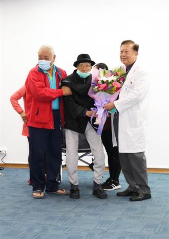 振興醫院完成世界TAVI 術後存活最高齡百歲人瑞