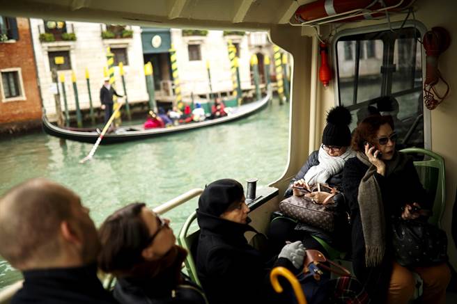 義大利新冠肺炎確診數飆破2千人。（圖／美聯社）