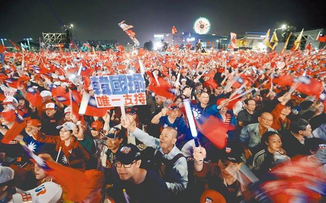 2020大选选前之夜，韩国瑜在高雄梦时代举行造势晚会。（资料照片，陈信翰摄）