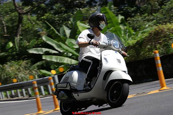 张育贤在休假期间，喜欢骑重机，享受当追风少年的感觉！