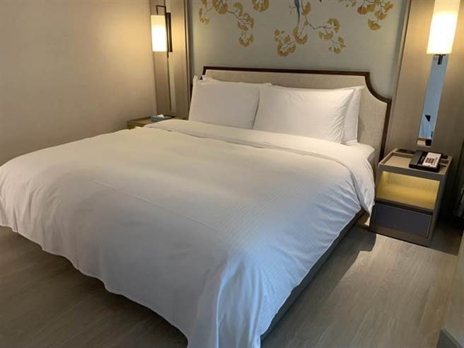 北市第3家防疫旅馆，提供100间房间，一晚要价7500元。（张薷摄）