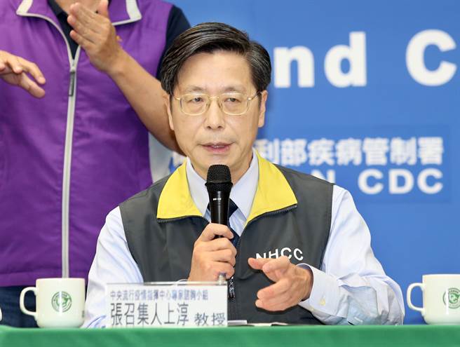 疫情指挥中心专家谘询小组召集人张上淳（见图）日前表示，有一儿子于3月4日出国，但未违反规定。（本报系资料照片）