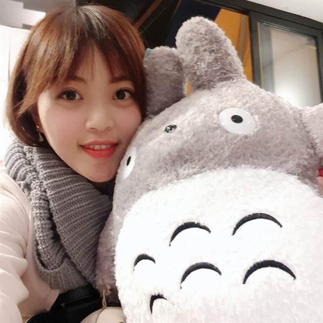 桑子涵从内勤转战第一线房仲经纪人，最高月薪曾拿下近20万。