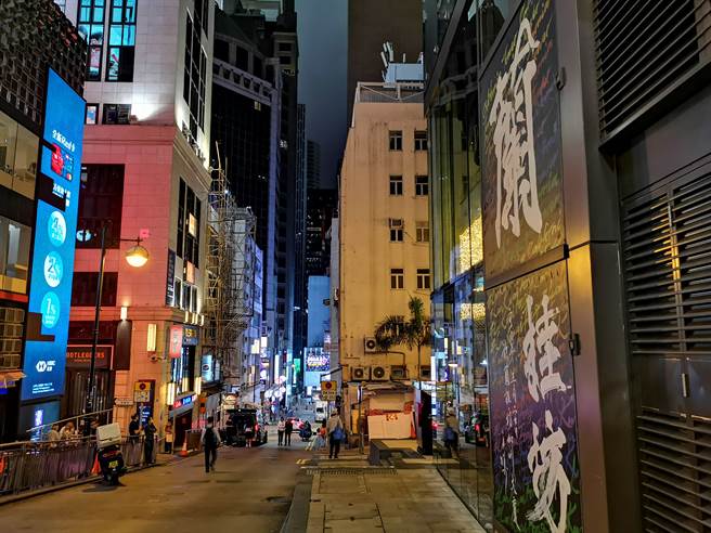 香港兰桂坊一带（3月25日摄）。（新华社）