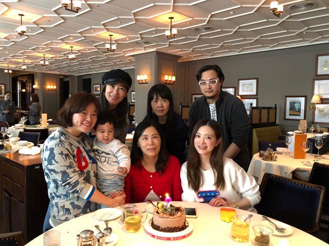 劉真與任月琴共度許多重要時刻。（吉帝斯整合行銷提供）