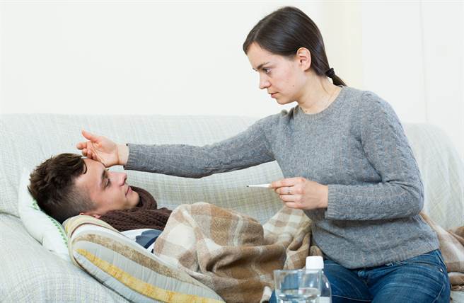 妈发现儿子确诊 超现实反应网傻眼(示意图／达志影像)