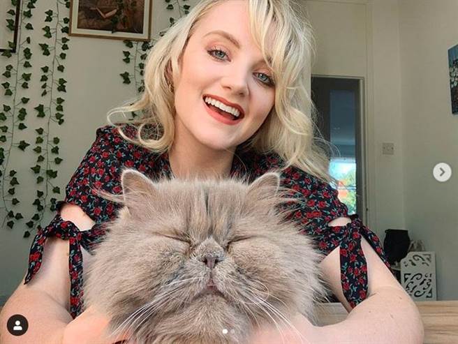 伊凡娜林奇疑似出现新冠肺炎症状，目前在家隔离。（图／翻摄自IG）