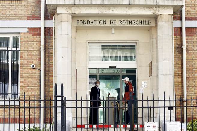 法国扩大加入安养中心新冠肺炎疫情状况，使得境内感染人数、死亡人数大增。图为巴黎一间安养中心资料照。（资料照／美联社）