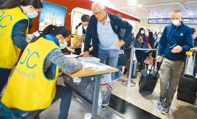 最毒班機再增1確診累計10人感染新冠肺炎。（本報資料照，范揚光攝）