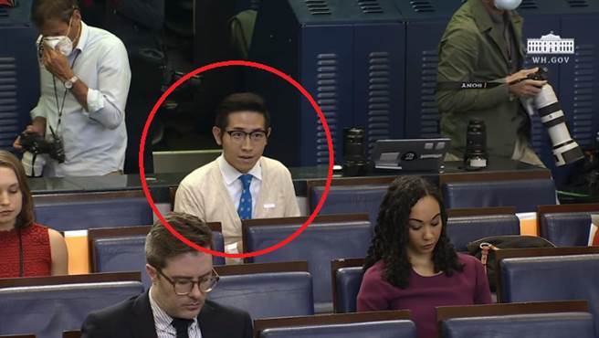 东方卫视记者张经义，表示自己来自台湾。（图／摘自The White House YouTube）