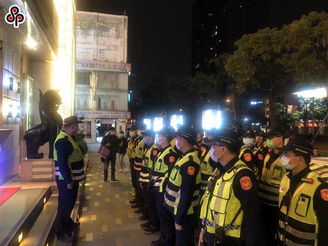 中央流行疫情指挥中心今天表示，为维护民眾健康，自即日起，酒店和舞厅全面停止营业。（报系资料照）