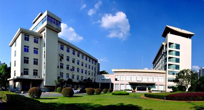 武汉病毒所在这次新冠病毒疫情中饱受质疑，最近在大陆与美国之间的甩锅大战中又再度成为话题。（图／武汉病毒所官网）