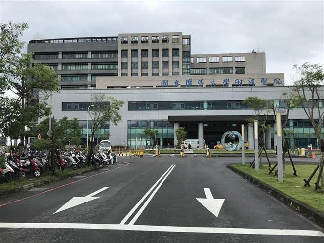 各县市纷纷超前部署，宜兰县政府21日就表示，县内收治的确诊病患上限是186人，但目前尚无封城计画。图为阳大医院，是宜兰县传染病指定应变医院。（资料照，胡健森摄）