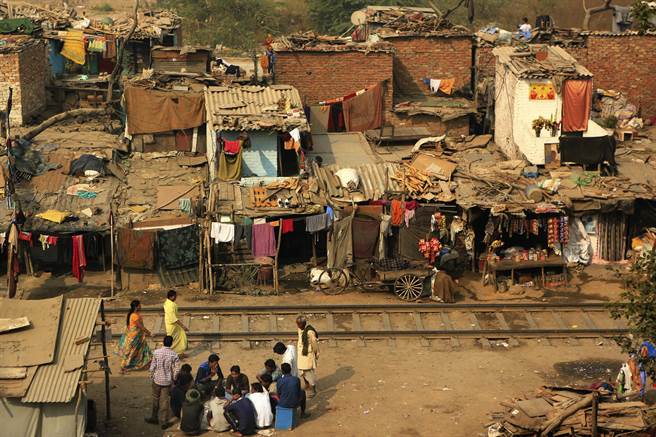 疫情越燒越嚴重印度貧民窟出現確診病例 兩岸 旺報