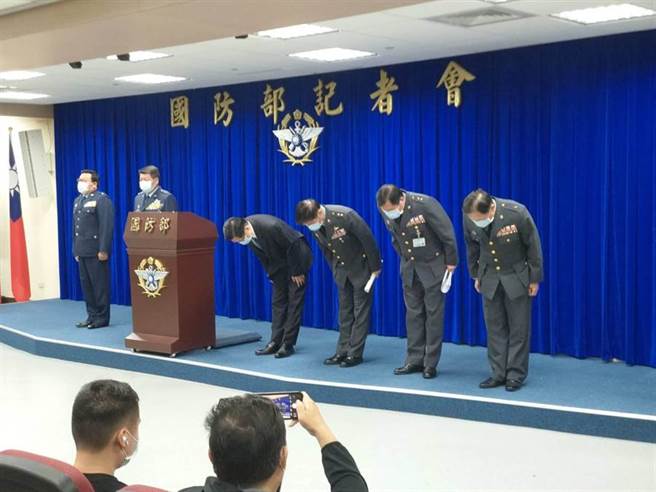 国防部为敦睦舰队染疫事件道歉，但也反驳陈道辉「有通报发烧」说法 (图／本报资料照)