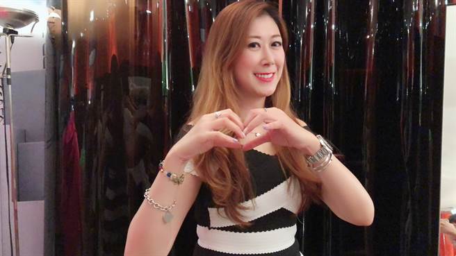 毛衣老師看過金正恩八字後，盼有奇蹟發生，他能逢凶化吉。(圖/ 毛衣老師提供)