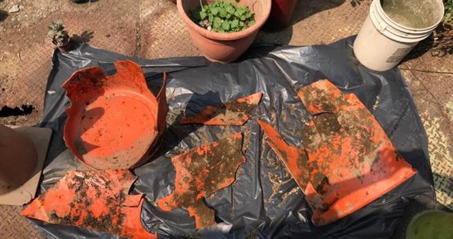 吳男及熊女兩人因為店面租讓與林女發生糾紛，兩人憤而將林女殺害後裝入桶子裡棄屍。（圖／翻攝畫面）