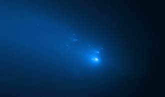 哈伯望遠鏡發現 阿特拉斯彗星分解成30塊