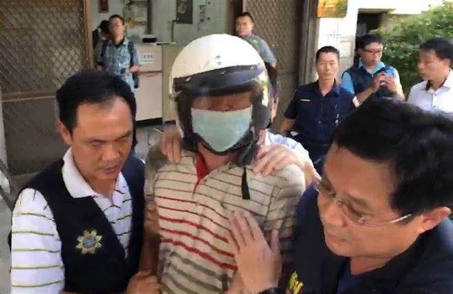 刺死员警的55岁郑男今天一审获判无罪，引发社会譁然，对此废死联盟执行长林欣怡连转分享3篇文，力挺法官判决 (图／本报资料照)