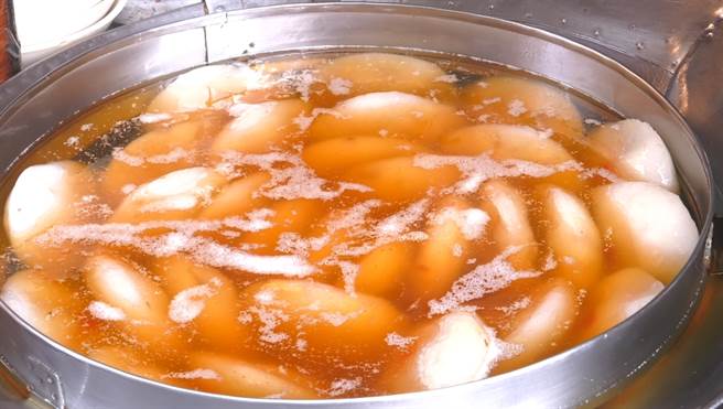 Q弹有劲的肉圆，老板娘每天亲自现做。(照片/邱子轩 拍摄)