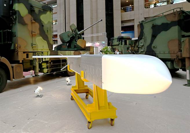 圖為「萬劍彈」。（圖／本報資料照片、張鎧乙攝）