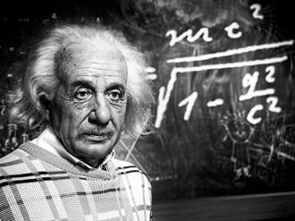 愛因斯坦用糖果紙對抗動脈瘤，多活了7年(一)