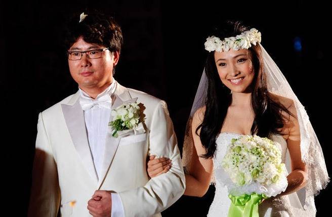 白静给富商尪戴绿帽又气死婆婆。(取自百度)