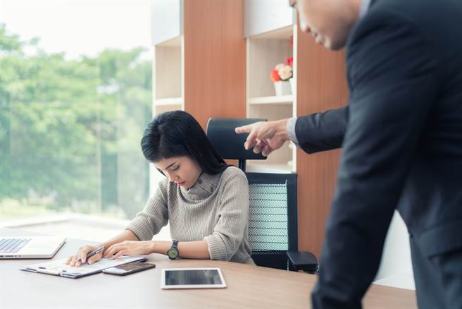 属羊的人来说，11月的事业运起伏较大，或许一切看似工作顺利，但经常会有意外发生，导致影响工作进度(示意图／达志影像)