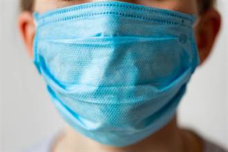 搭機戴口罩能降低98.5％新冠肺炎傳染率？ 專家這麼說