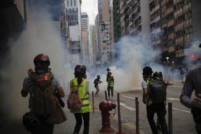 香港反國安法遊行爆衝突警逮180人港府譴責暴行- 兩岸- 中時