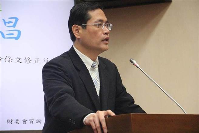 民進黨立委江永昌表示，建議政府振興券提早到 6月發放。（報系資料照）