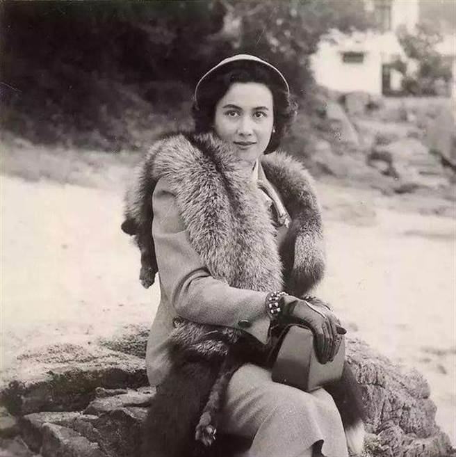 葡萄牙裔的黎婉華，有「澳門街第一美人」之稱，何鴻燊一生摯愛、也是最美的妻子。（網路照片）