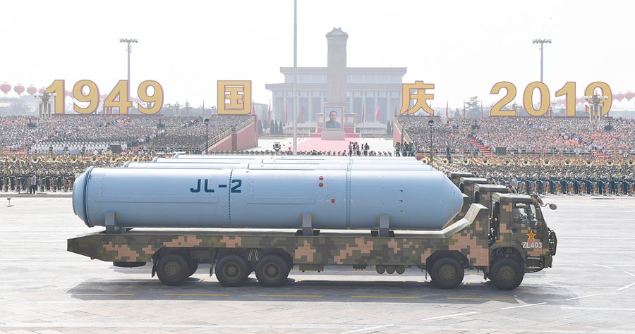 2019年10月1日，解放军巨浪-2飞弹方队在「十一」阅兵亮相。（新华社）