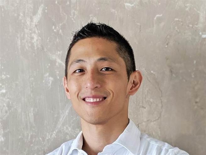 民进党智库副执行长吴怡农。(图/摘自吴怡农脸书)
