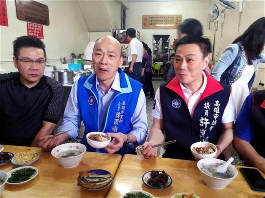 韓國瑜參選高雄市長時，以一碗滷肉飯打下江山。(李義攝)