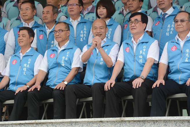 高雄市長韓國瑜9日在臉書表示，針對罷免案結果他尊重人民意志，不會提出任何訴訟，卸下職務後會暫時休息。（本報資料照片）