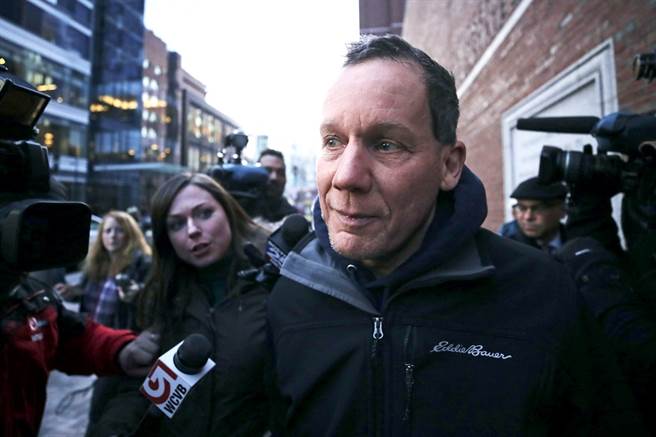 哈佛大学化学系教授李柏涉嫌隐瞒参与大陆千人计画以及和武汉理工大学的关系，9日正式被美国司法部起诉。（资料照／美联社）