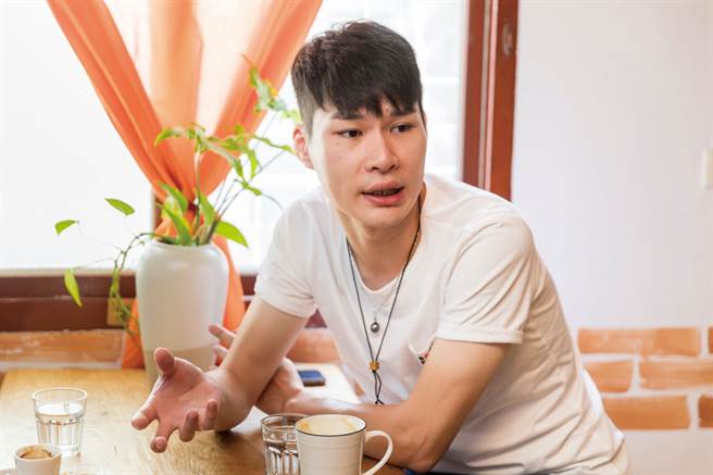 陈昱府，渔香甜不辣第五代。（图／翁子恒摄）