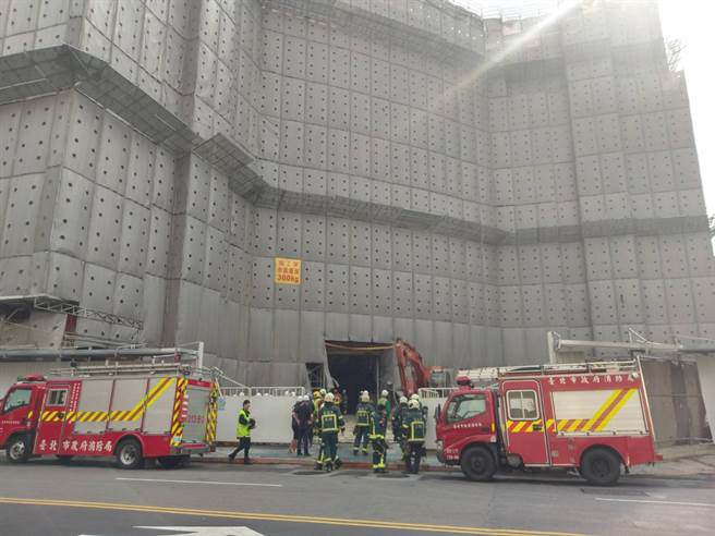 京华城发生工地倒塌事件。