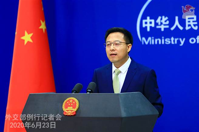 陸外交部發言人趙立堅對此表示，呼籲美方立即停止和糾正對中方媒體的錯誤做法，否則中方將不得不作出必要正當反應。（圖／大陸外交部）
