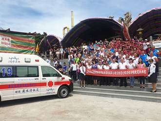 淡水清水巖祖師廟捐贈高頂救護車 增添警消人員裝備力