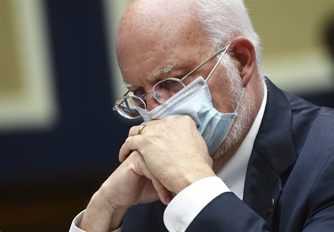 美国疾病管制与预防中心主任芮斐德坦言，美国实际确诊数，恐怕比现在已确认的数量还要高10倍。（美联社）